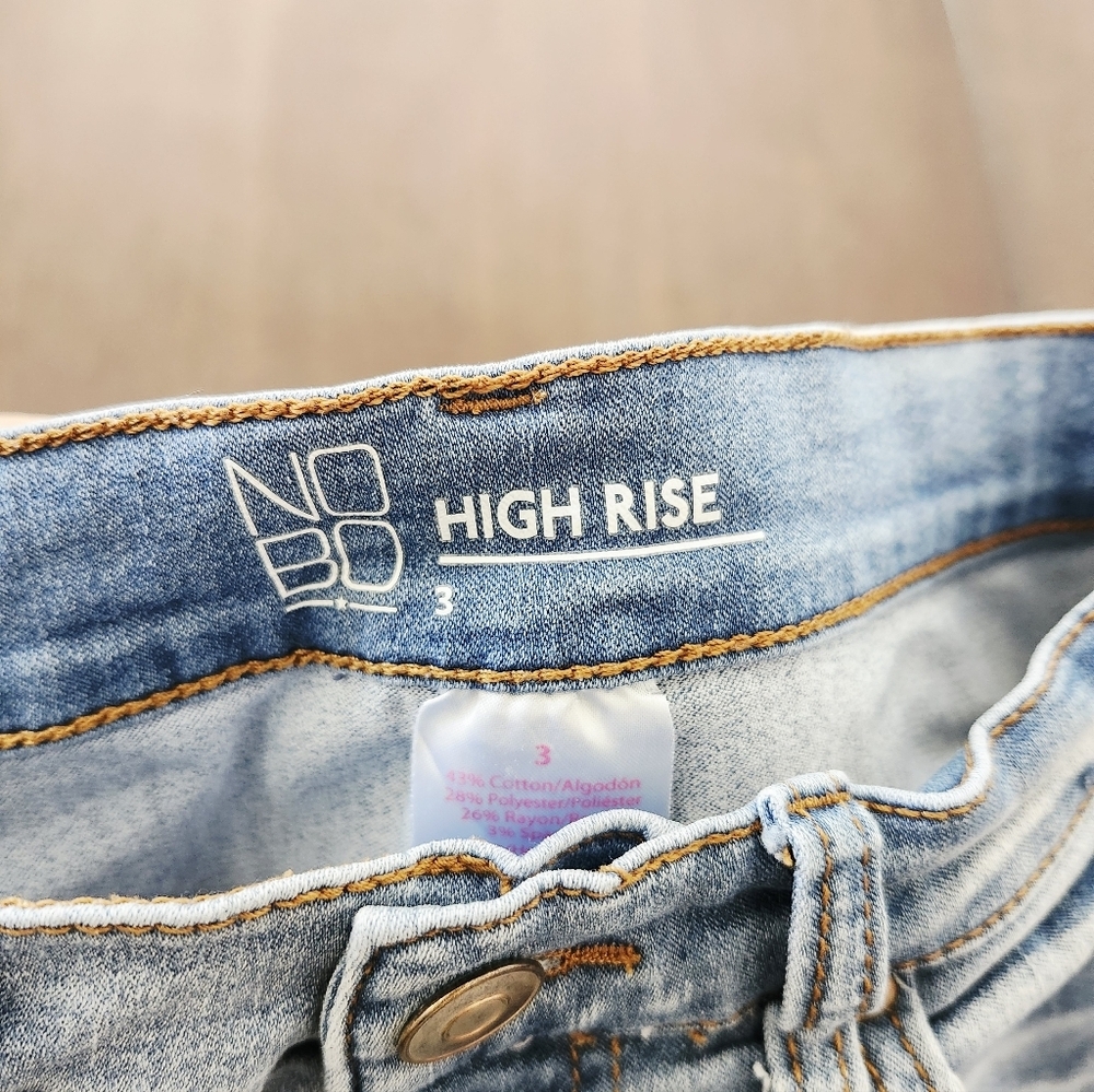 No Boundaries High Rise Women's Light Blue Jeans Size 3 - Picture 3 of 3